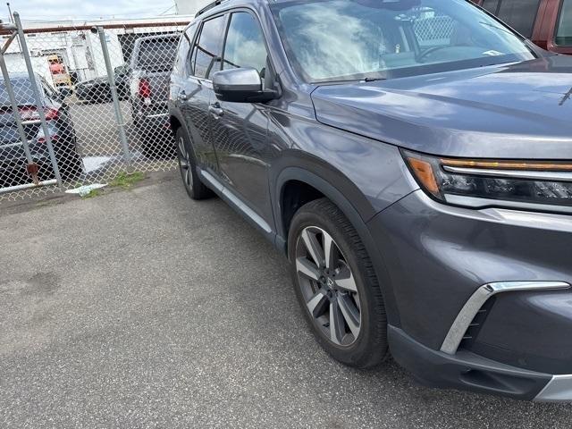 used 2023 Honda Pilot car, priced at $39,999