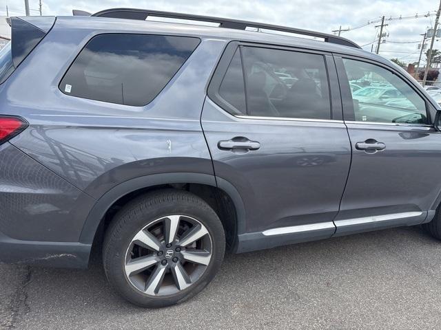 used 2023 Honda Pilot car, priced at $39,999
