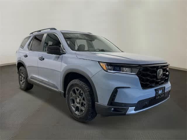 new 2025 Honda Pilot car, priced at $51,305