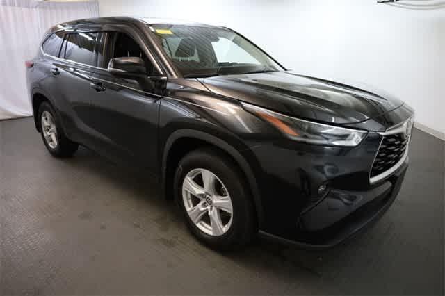 used 2021 Toyota Highlander car, priced at $29,799