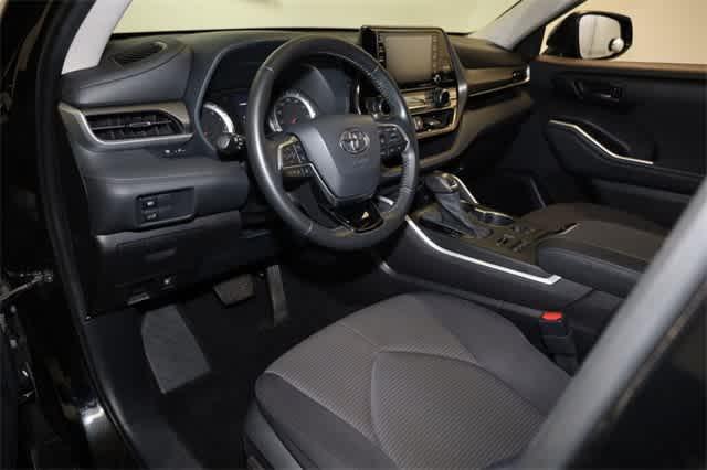 used 2021 Toyota Highlander car, priced at $29,799