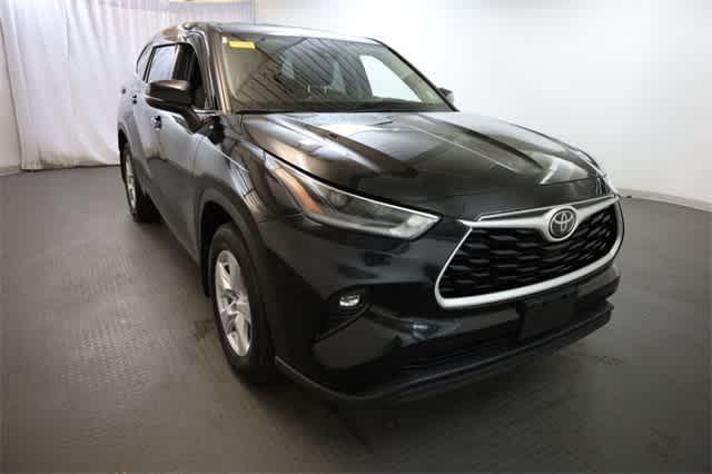 used 2021 Toyota Highlander car, priced at $29,799