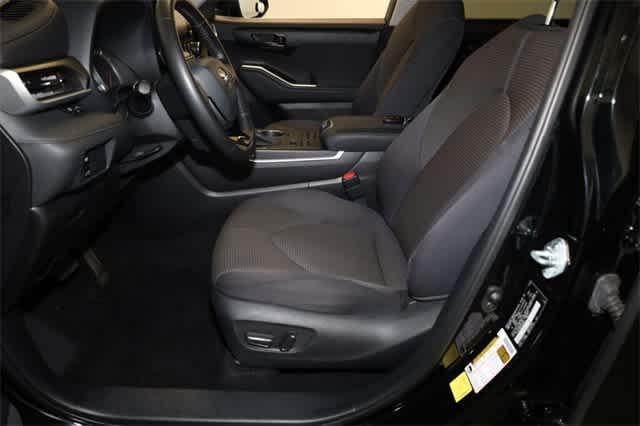 used 2021 Toyota Highlander car, priced at $29,799