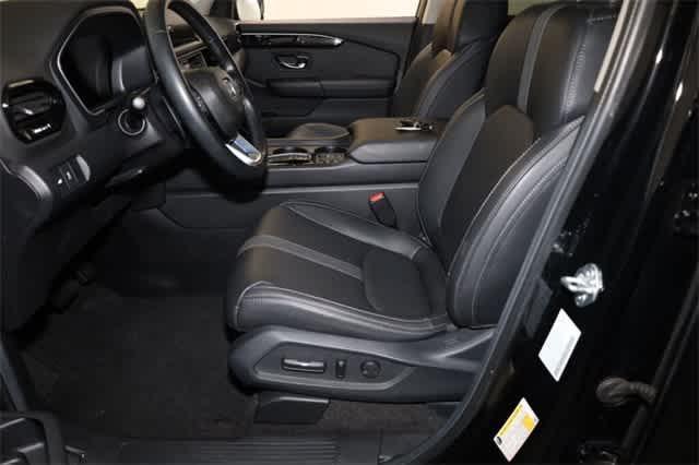 used 2024 Honda Pilot car, priced at $36,091