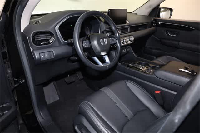 used 2024 Honda Pilot car, priced at $36,091