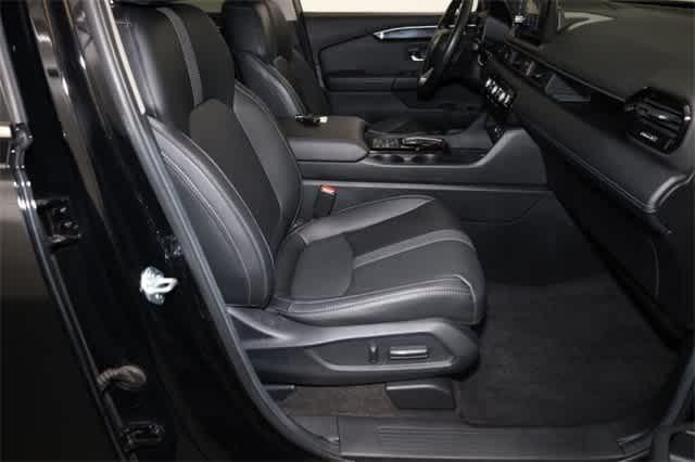 used 2024 Honda Pilot car, priced at $36,091