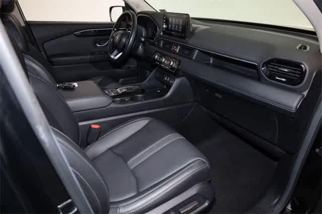 used 2024 Honda Pilot car, priced at $36,091