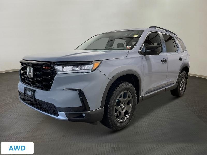 new 2025 Honda Pilot car, priced at $51,250