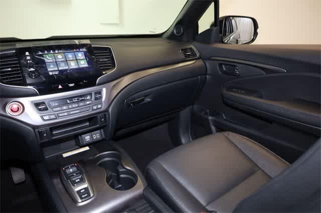 used 2022 Honda Passport car, priced at $31,760