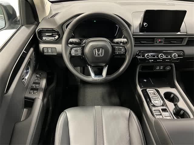 new 2025 Honda Pilot car, priced at $51,505