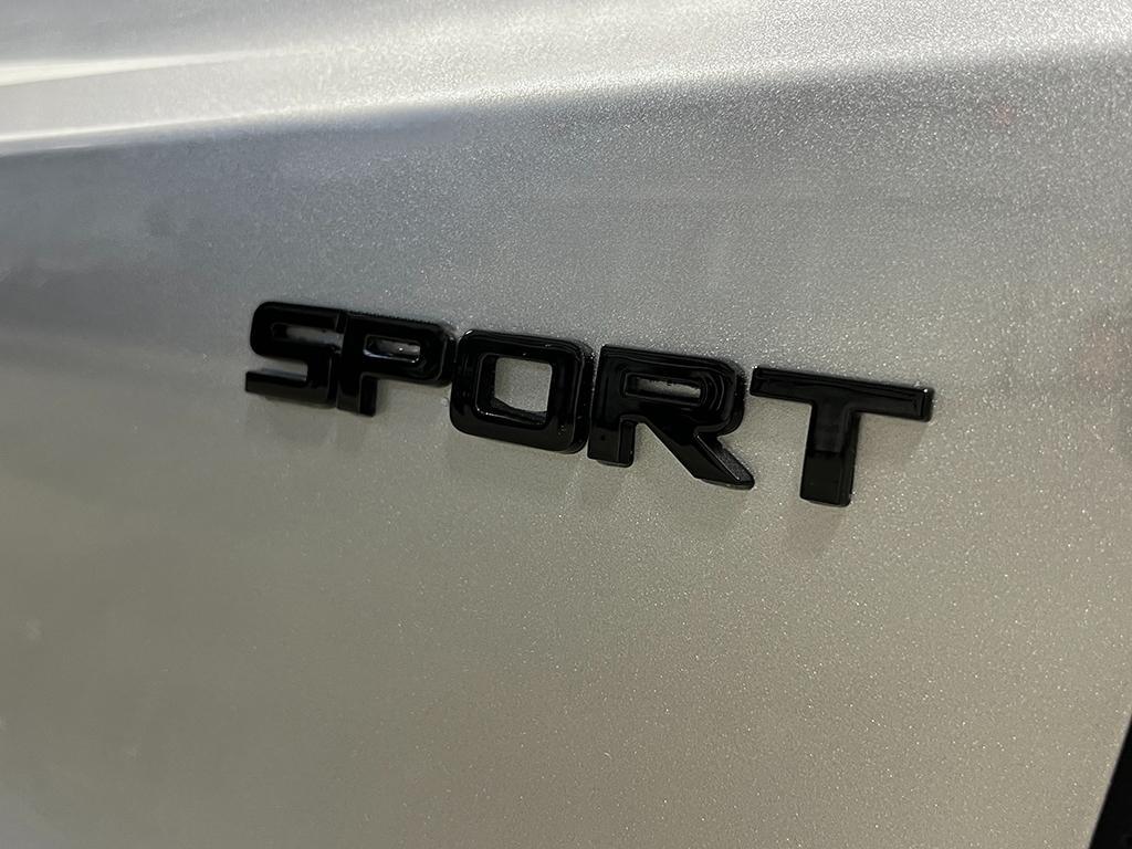 new 2026 Honda CR-V Hybrid car, priced at $39,035
