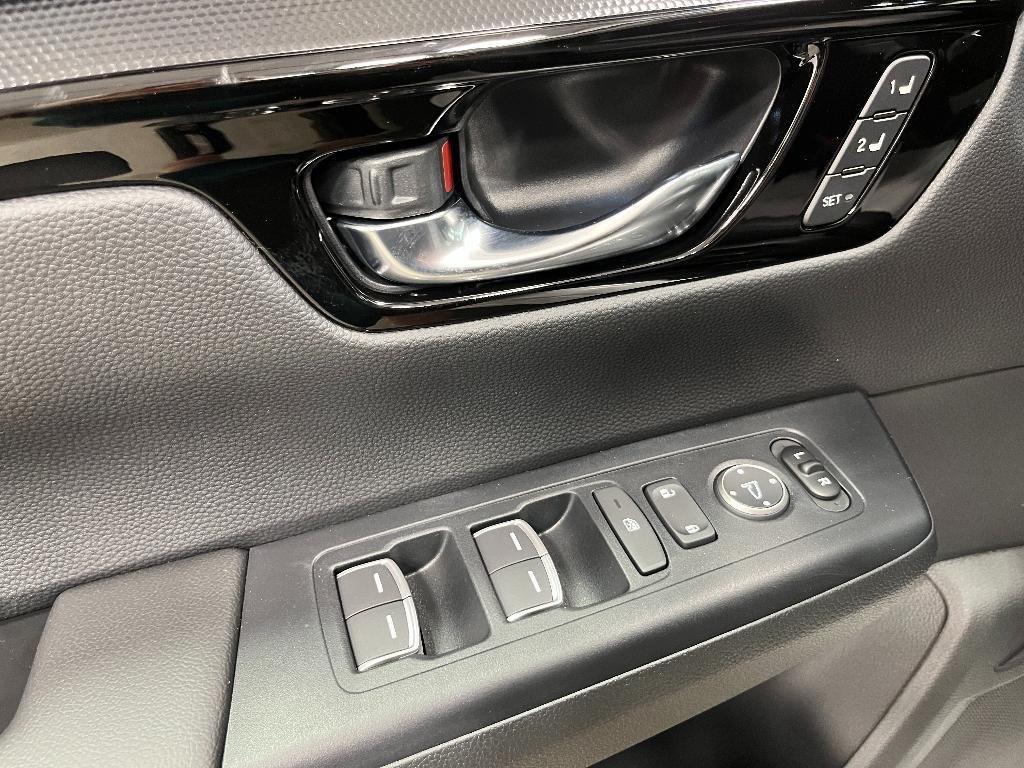 new 2026 Honda CR-V Hybrid car, priced at $43,700