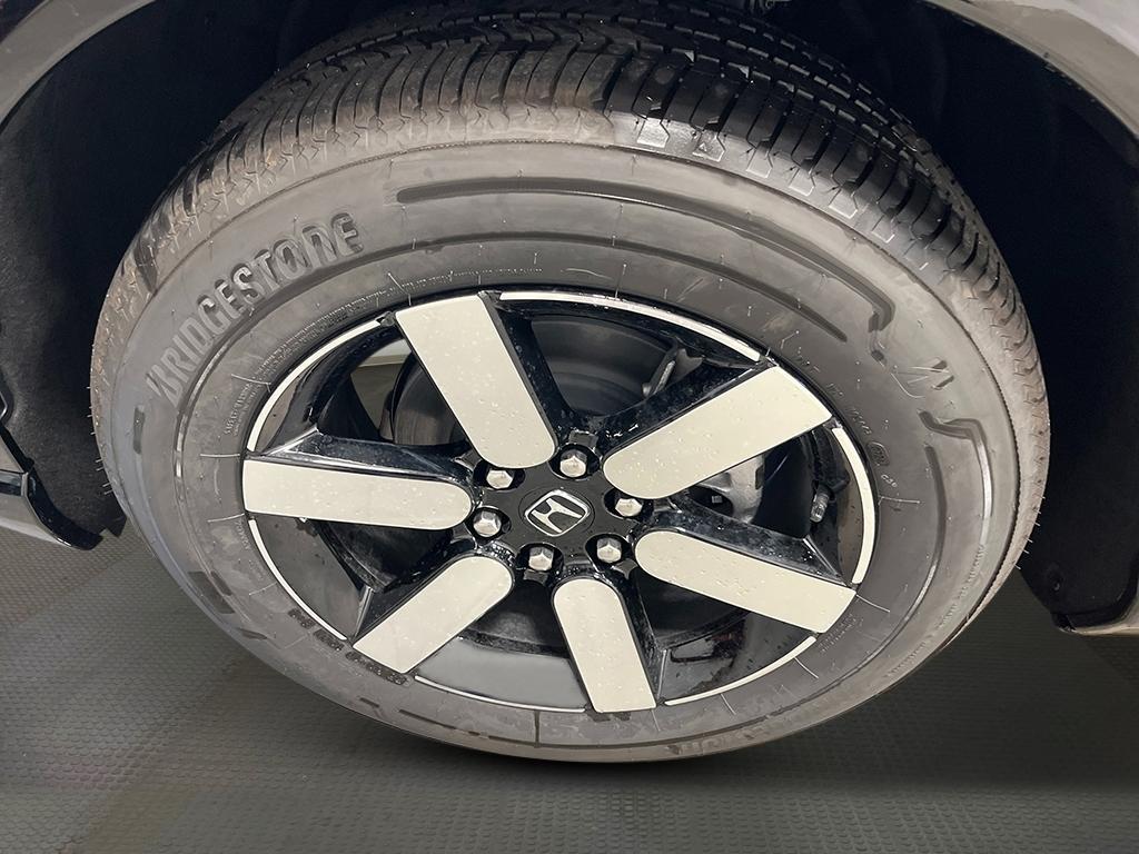 new 2025 Honda Prologue car, priced at $56,450