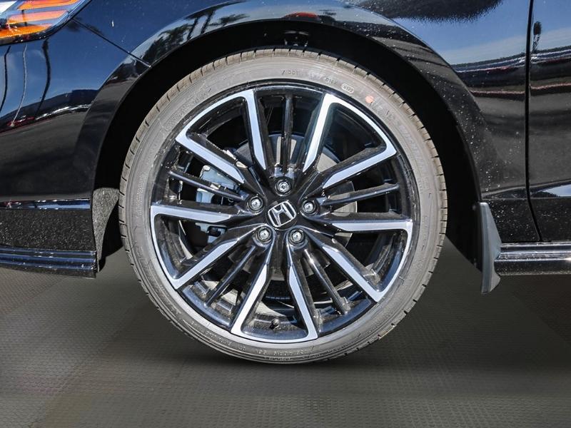 new 2025 Honda Accord car, priced at $40,450