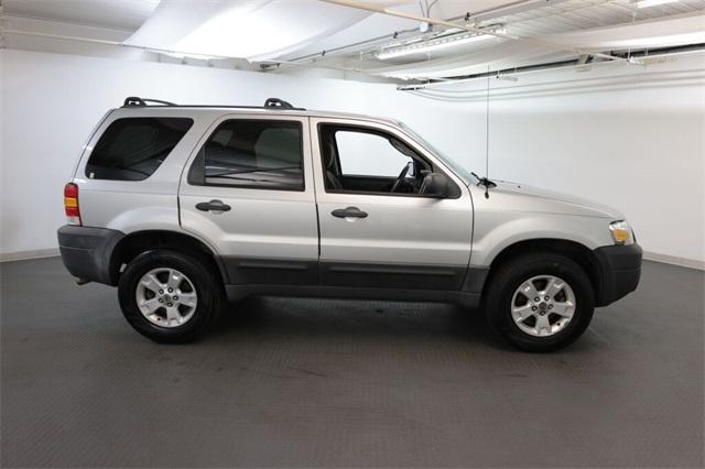 used 2007 Ford Escape car, priced at $5,998