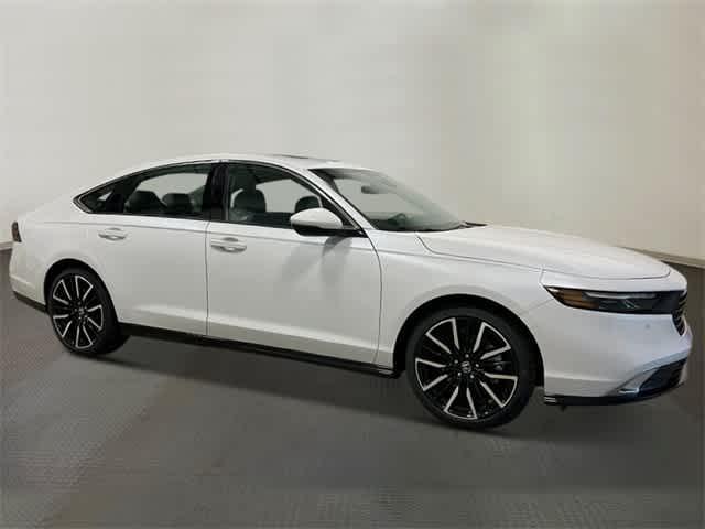 new 2025 Honda Accord Hybrid car, priced at $40,905