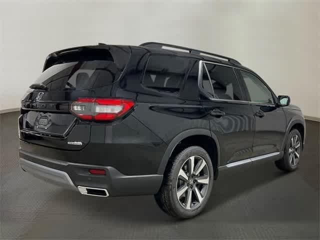 new 2025 Honda Pilot car, priced at $51,825