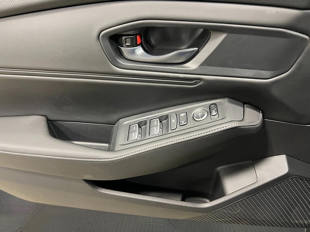 new 2025 Honda Accord car, priced at $35,260