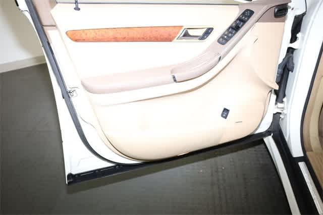 used 2008 Mercedes-Benz R-Class car, priced at $6,730