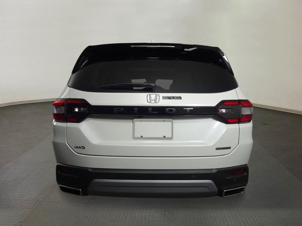 new 2025 Honda Pilot car, priced at $51,505