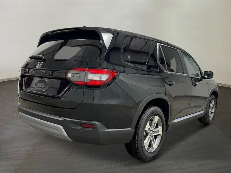 new 2025 Honda Pilot car, priced at $47,050