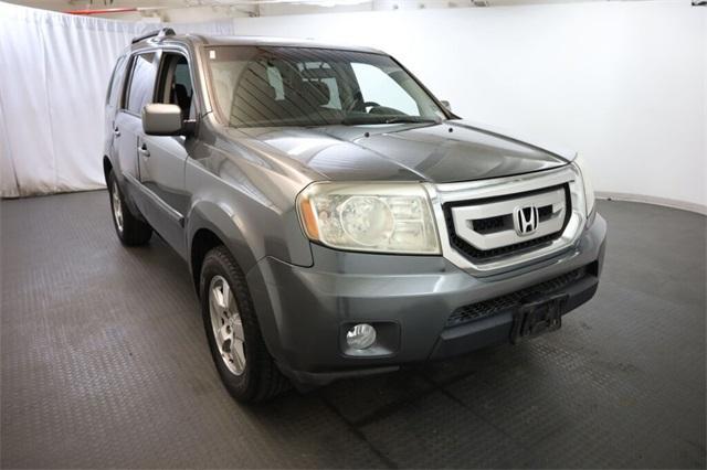 used 2011 Honda Pilot car, priced at $9,999