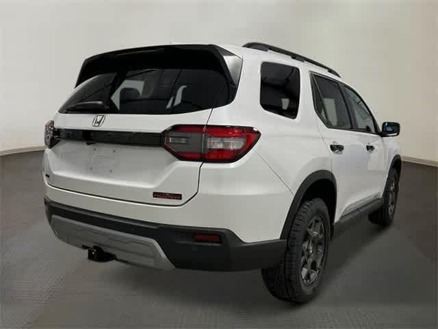new 2025 Honda Pilot car, priced at $51,305
