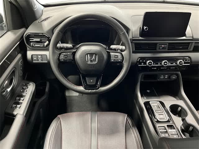 new 2025 Honda Pilot car, priced at $57,215