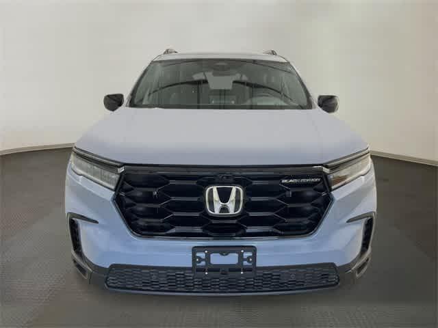 new 2025 Honda Pilot car, priced at $57,215