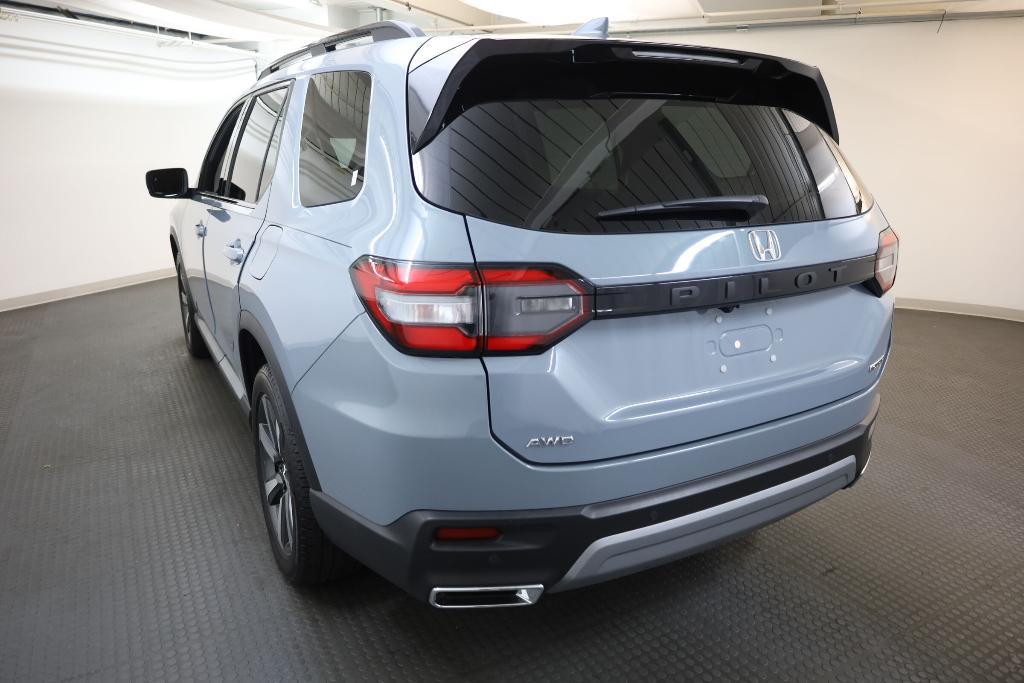 used 2023 Honda Pilot car, priced at $41,432