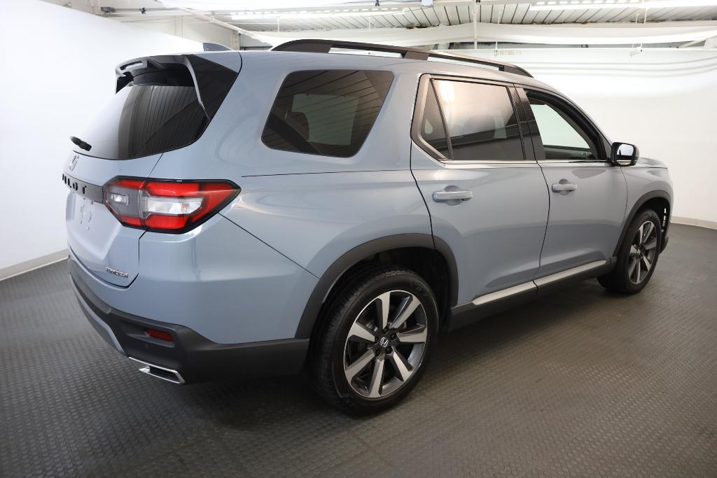 used 2023 Honda Pilot car, priced at $41,432