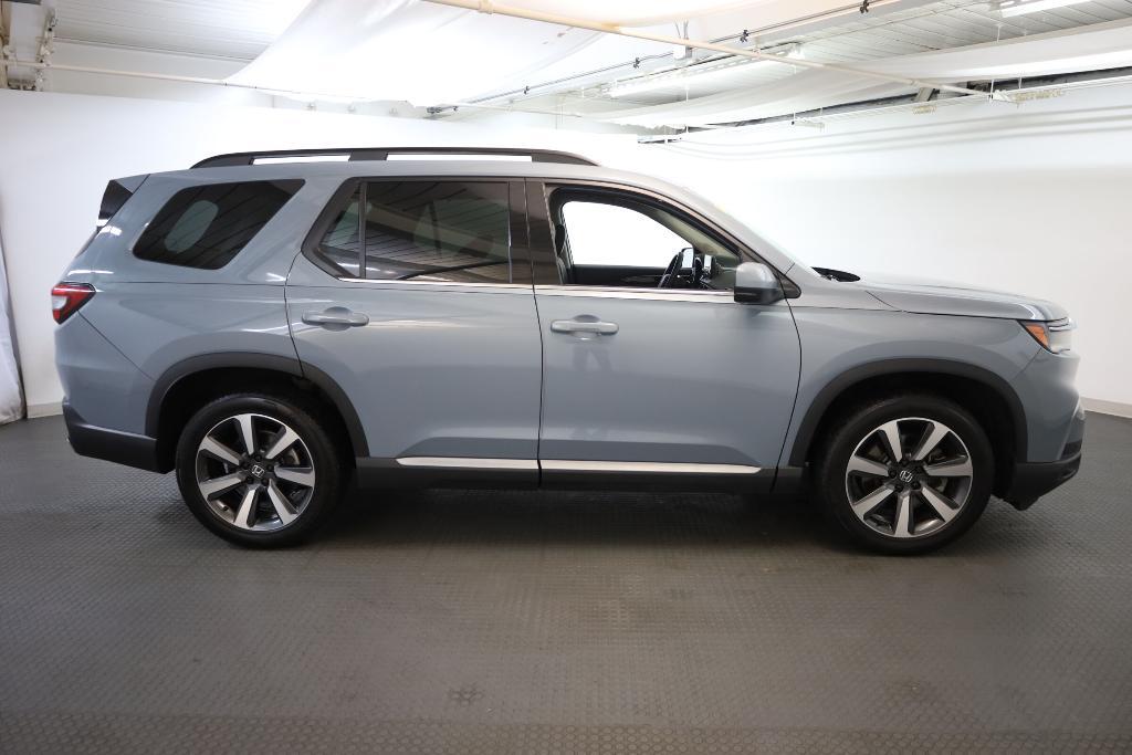 used 2023 Honda Pilot car, priced at $41,432