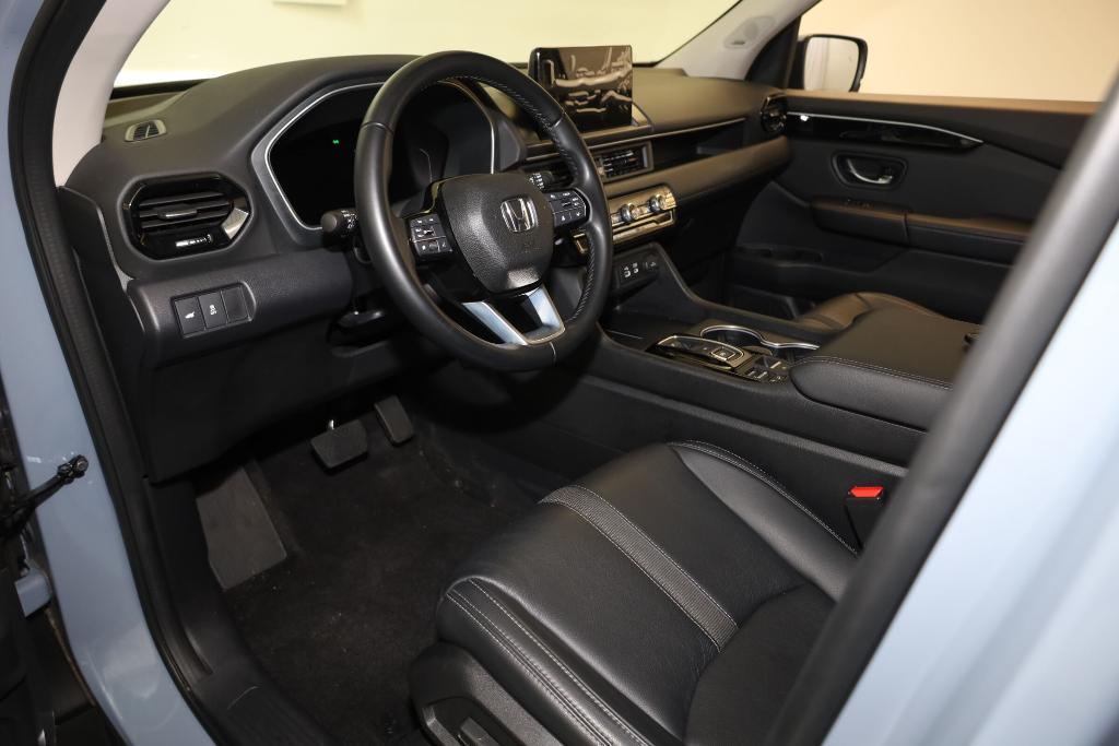 used 2023 Honda Pilot car, priced at $41,432