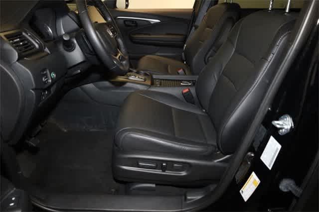 used 2022 Honda Passport car, priced at $28,224