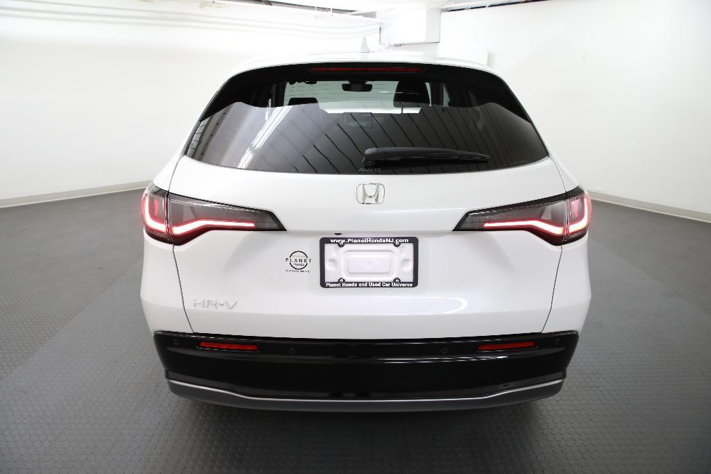 new 2025 Honda HR-V car, priced at $32,850