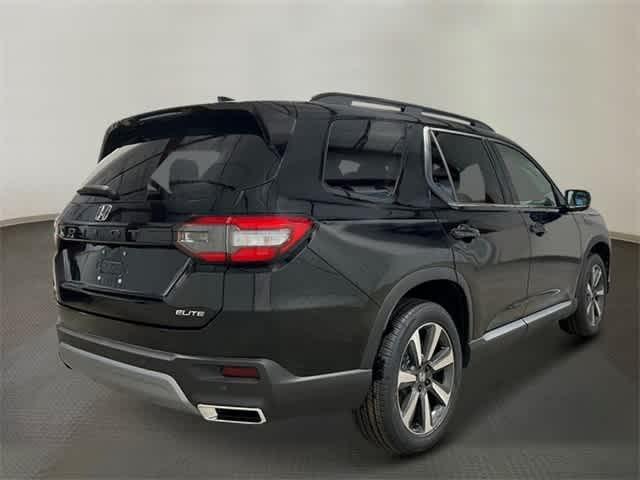 new 2025 Honda Pilot car, priced at $54,530