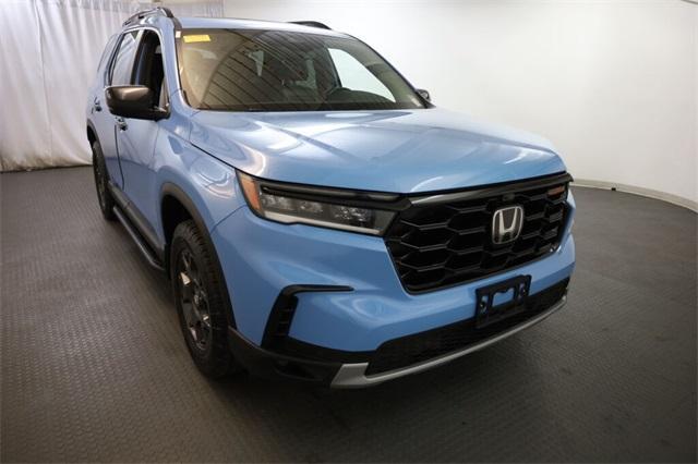 used 2023 Honda Pilot car, priced at $40,845