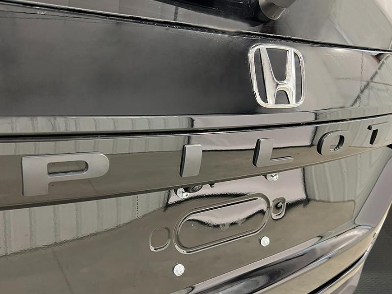 new 2025 Honda Pilot car, priced at $51,050