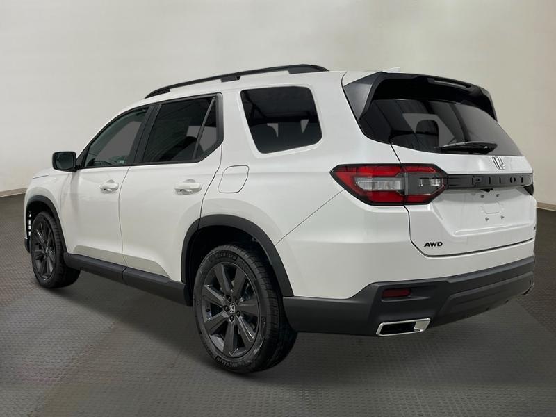 new 2025 Honda Pilot car, priced at $44,205