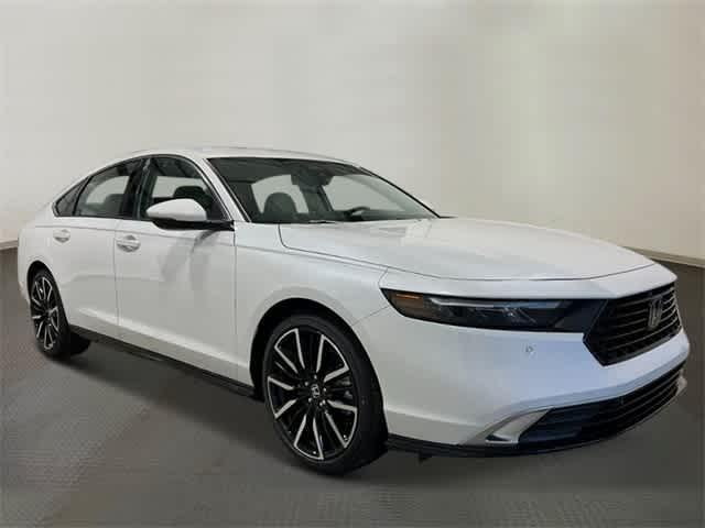 new 2025 Honda Accord Hybrid car, priced at $40,905