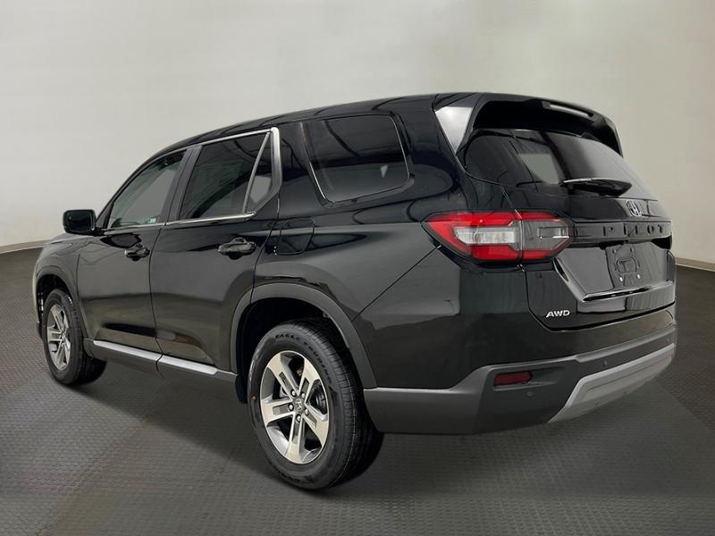 new 2025 Honda Pilot car, priced at $47,050
