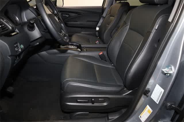 used 2022 Honda Pilot car, priced at $35,549