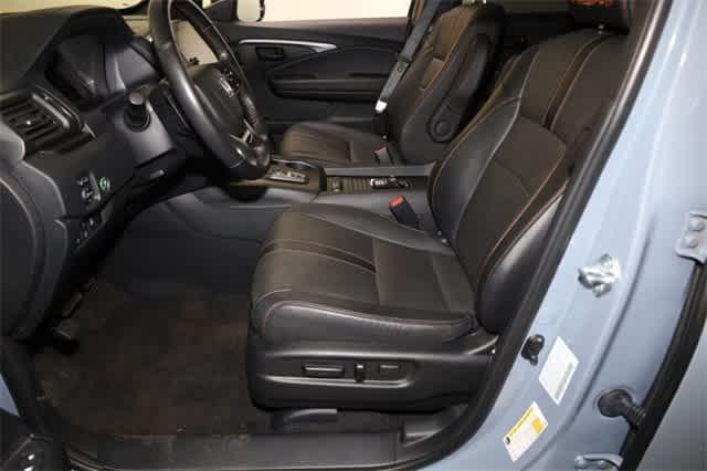 used 2023 Honda Passport car, priced at $32,995