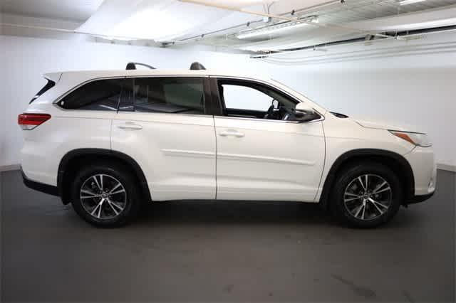 used 2017 Toyota Highlander car, priced at $19,159