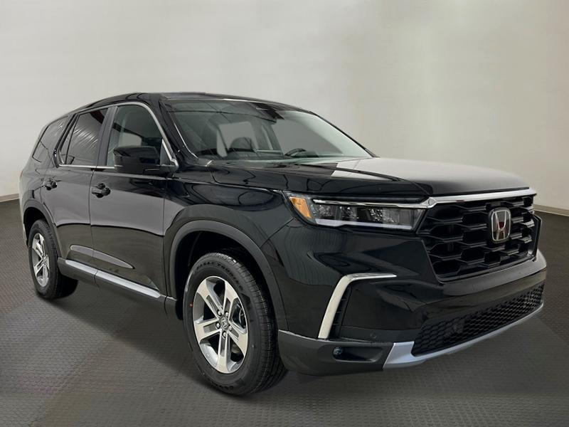 new 2025 Honda Pilot car, priced at $47,050