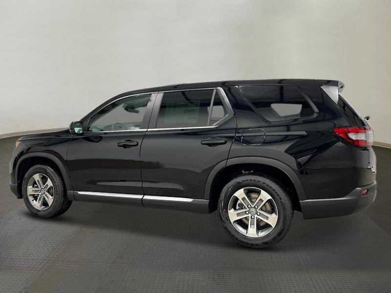 new 2025 Honda Pilot car, priced at $47,050