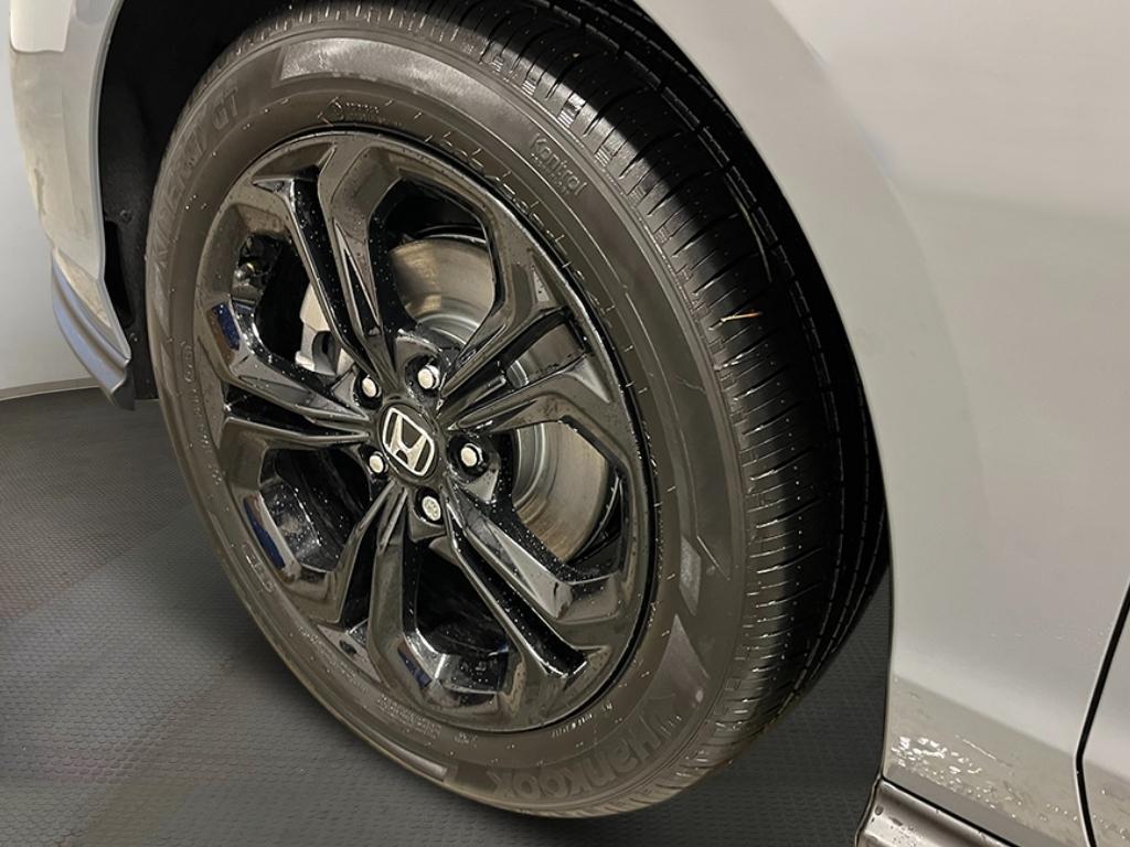 new 2025 Honda Accord car, priced at $32,165