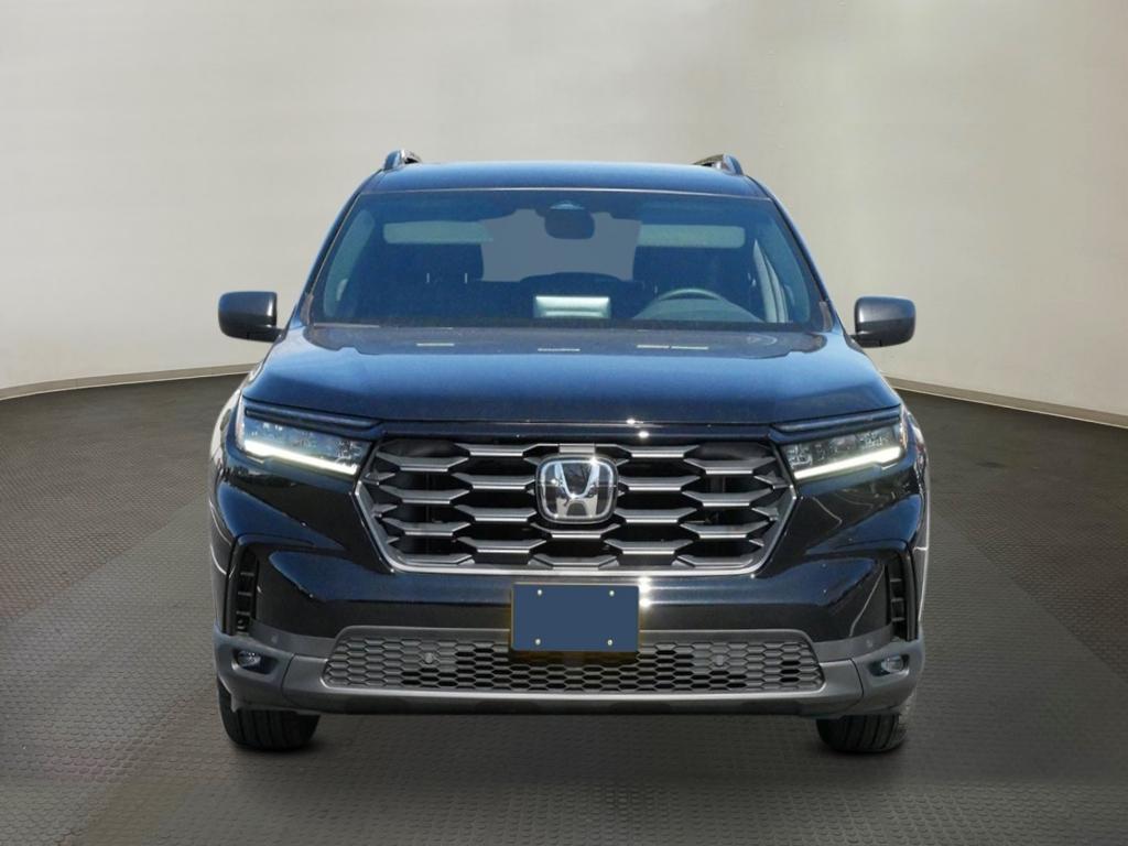 new 2025 Honda Pilot car, priced at $43,750