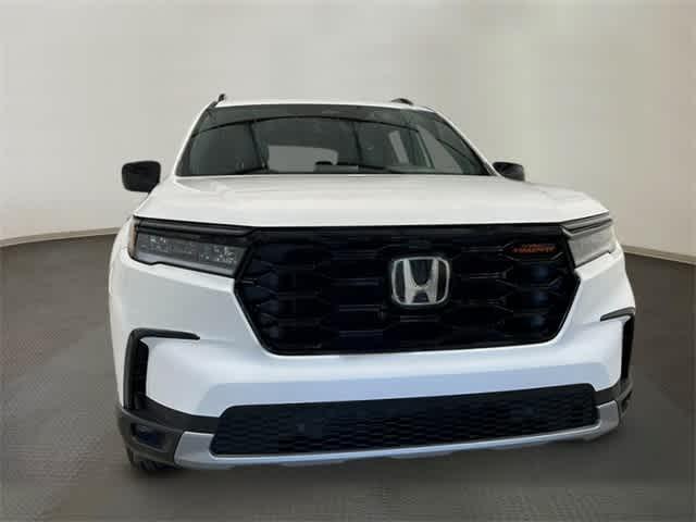 new 2025 Honda Pilot car, priced at $51,250