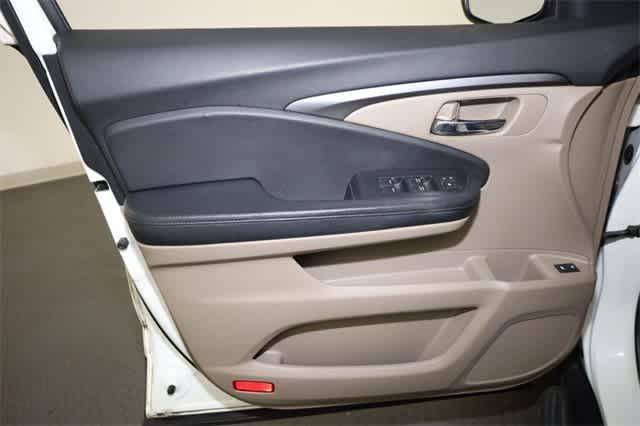 used 2017 Honda Pilot car, priced at $18,459